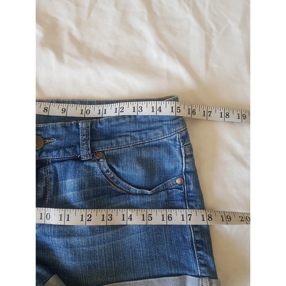 Colours Of The World Womens Shorts Sz 40 Denim Blue Mid Waist Mid Rise Rolled Up - Picture 7 of 11